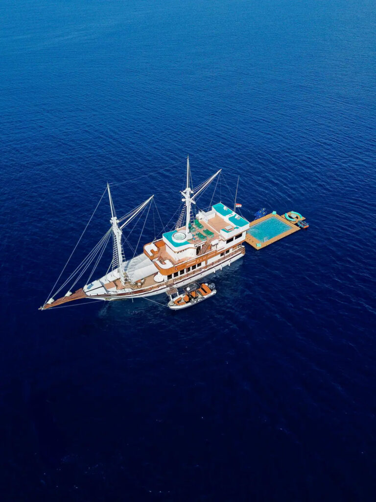 Floating pool platform off the Kayra deck, seen from above
